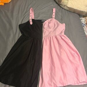 Hot Topic Zip Up Dress